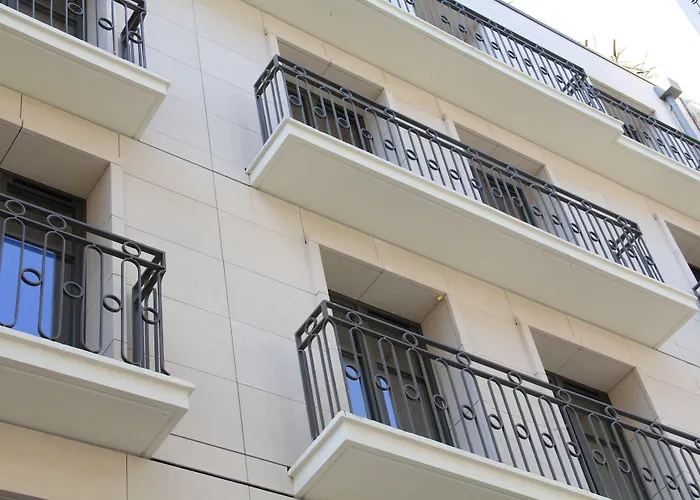 Finestate Coliving Champs-elysees 4*