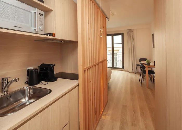 Finestate Coliving Champs-elysees 4*
